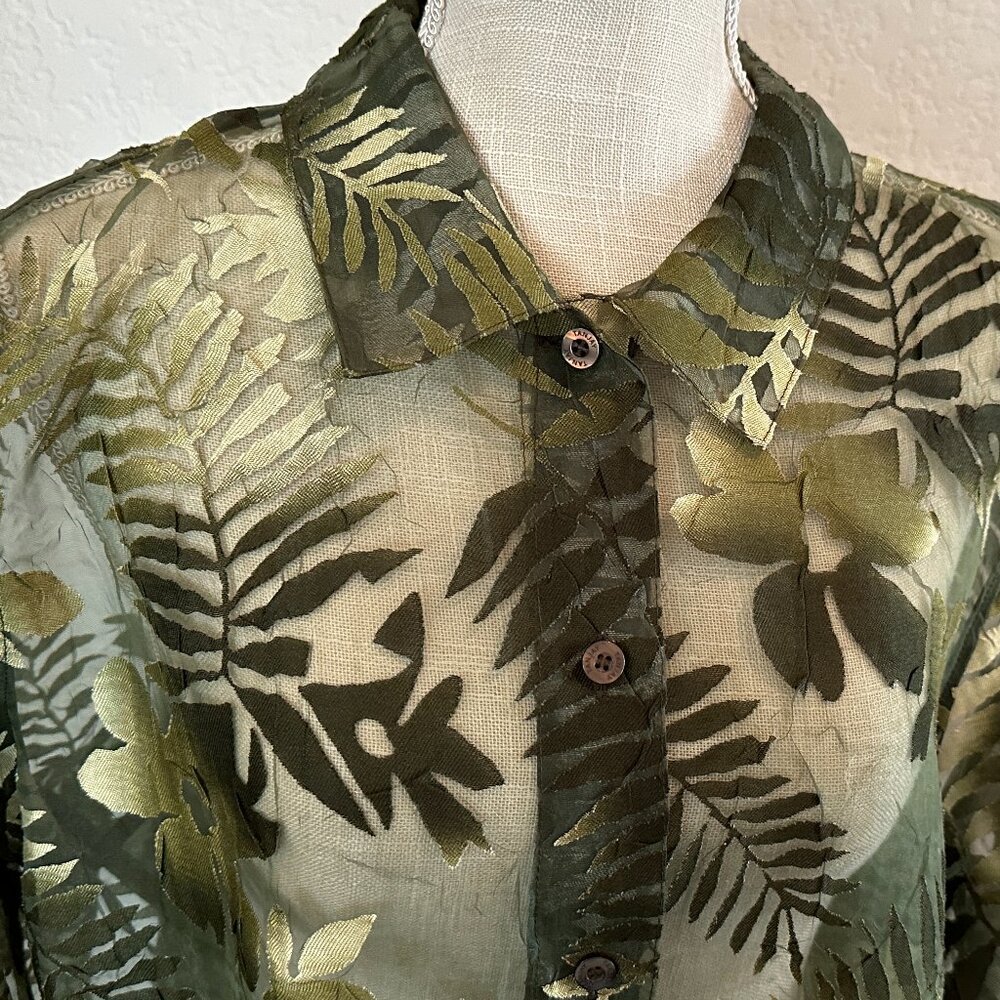 TANJAY Semi Sheer Green Floral Shirt - 16 - Picture 9 of 12